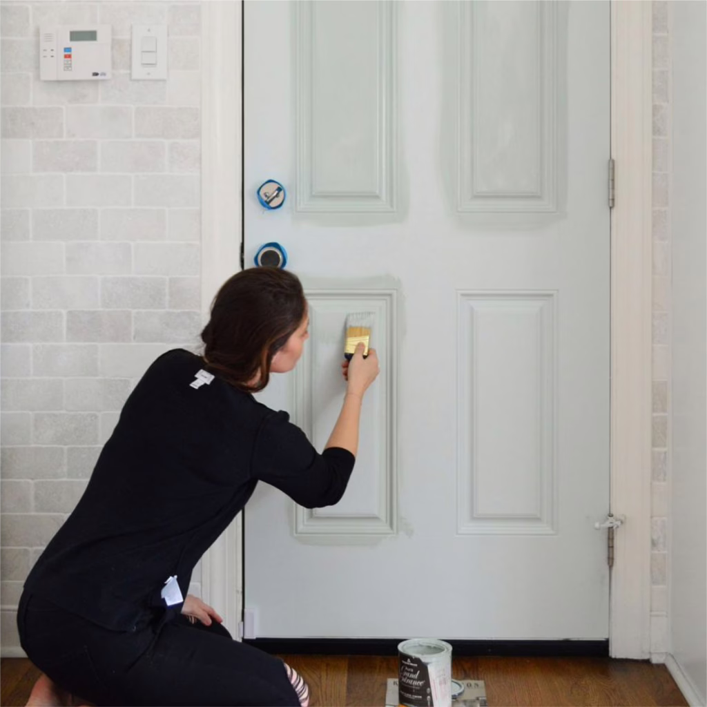 DIY ทาสีประตูใหม่ ด้วยสี Benjamin Moore สีทาประตู สีทาเฟอร์นิเจอร์ ไอเดียแต่งบ้านสวยด้วยสี