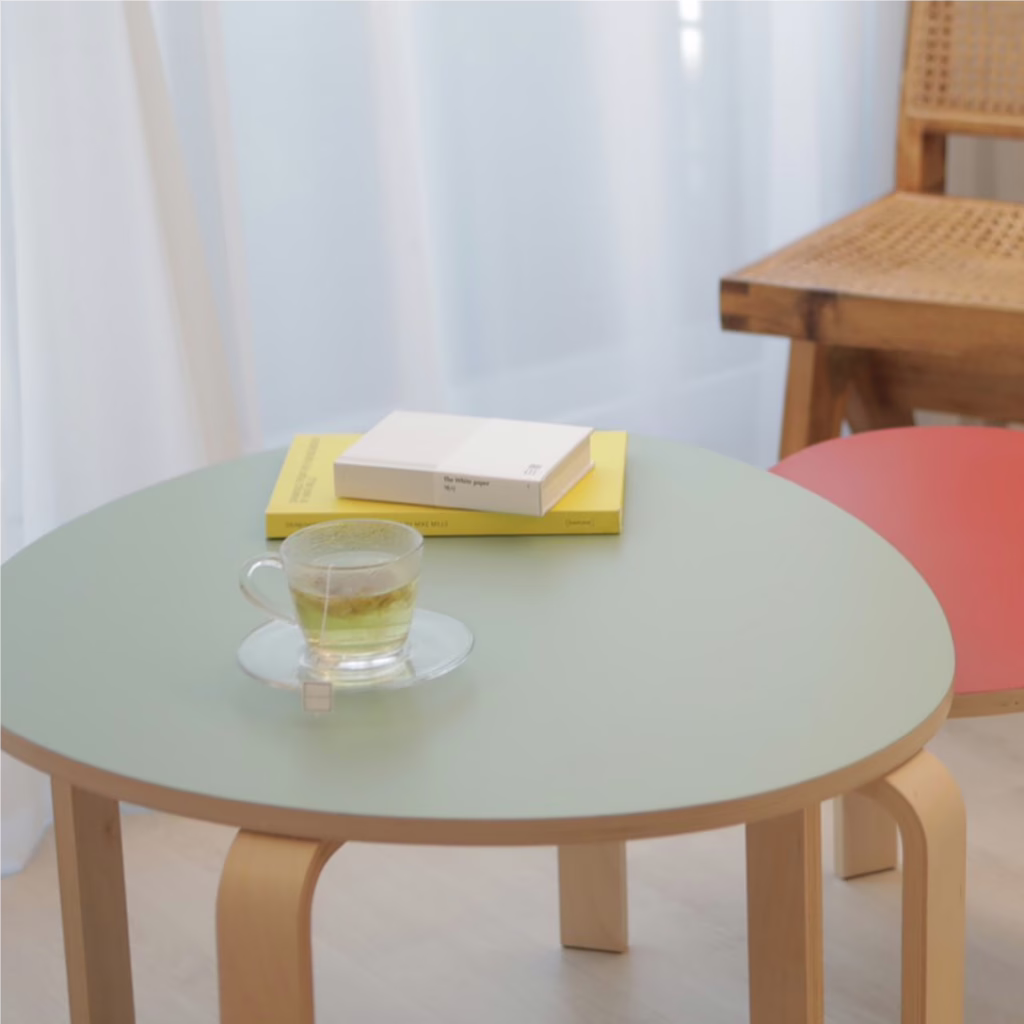 DIY ทาสีโต๊ะ IKEA ด้วยสี Benjamin Moore เฉดสี Forest Valley Green สีทาเฟอร์นิเจอร์ IKEA Hack